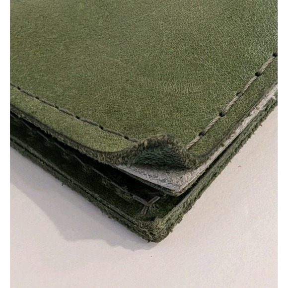 Vintage Handmade Green Leather Long Clutch Wallet Magnetic Closure Romag USA